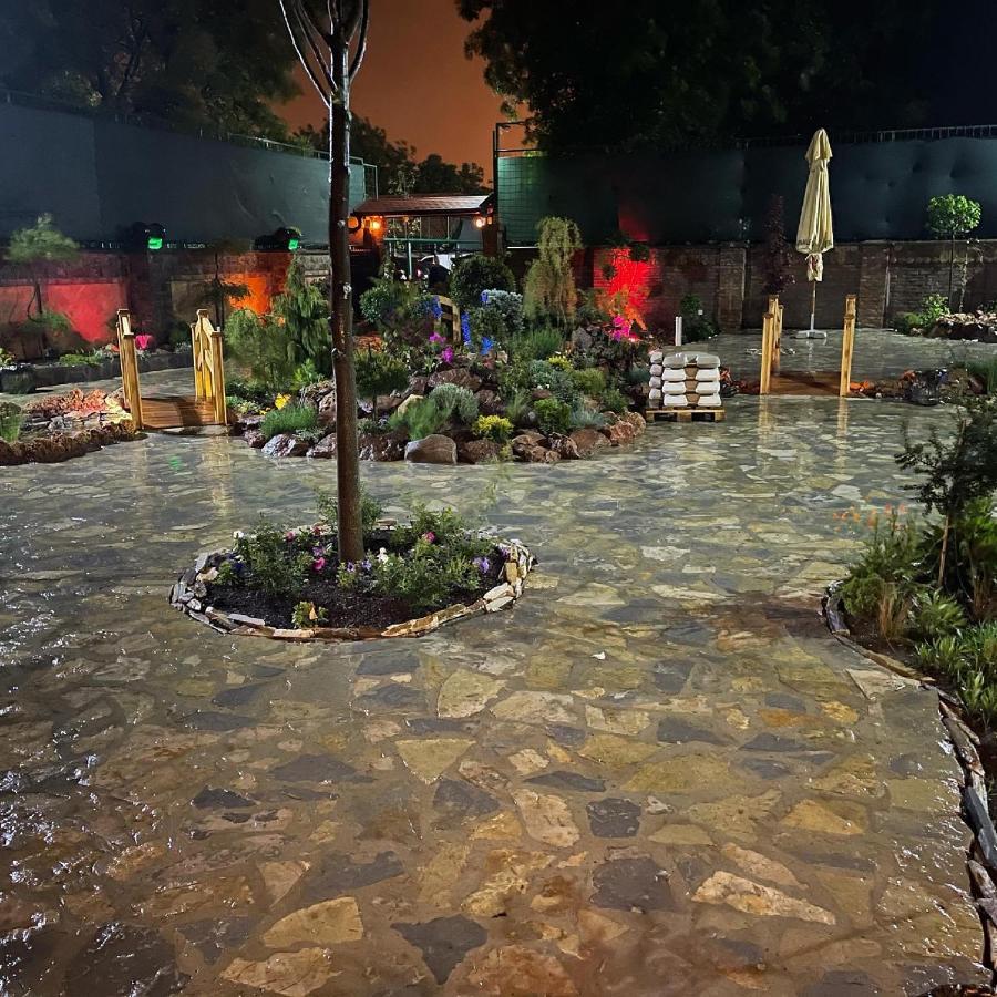 Каштел Pancevo Hotell Exteriör bild