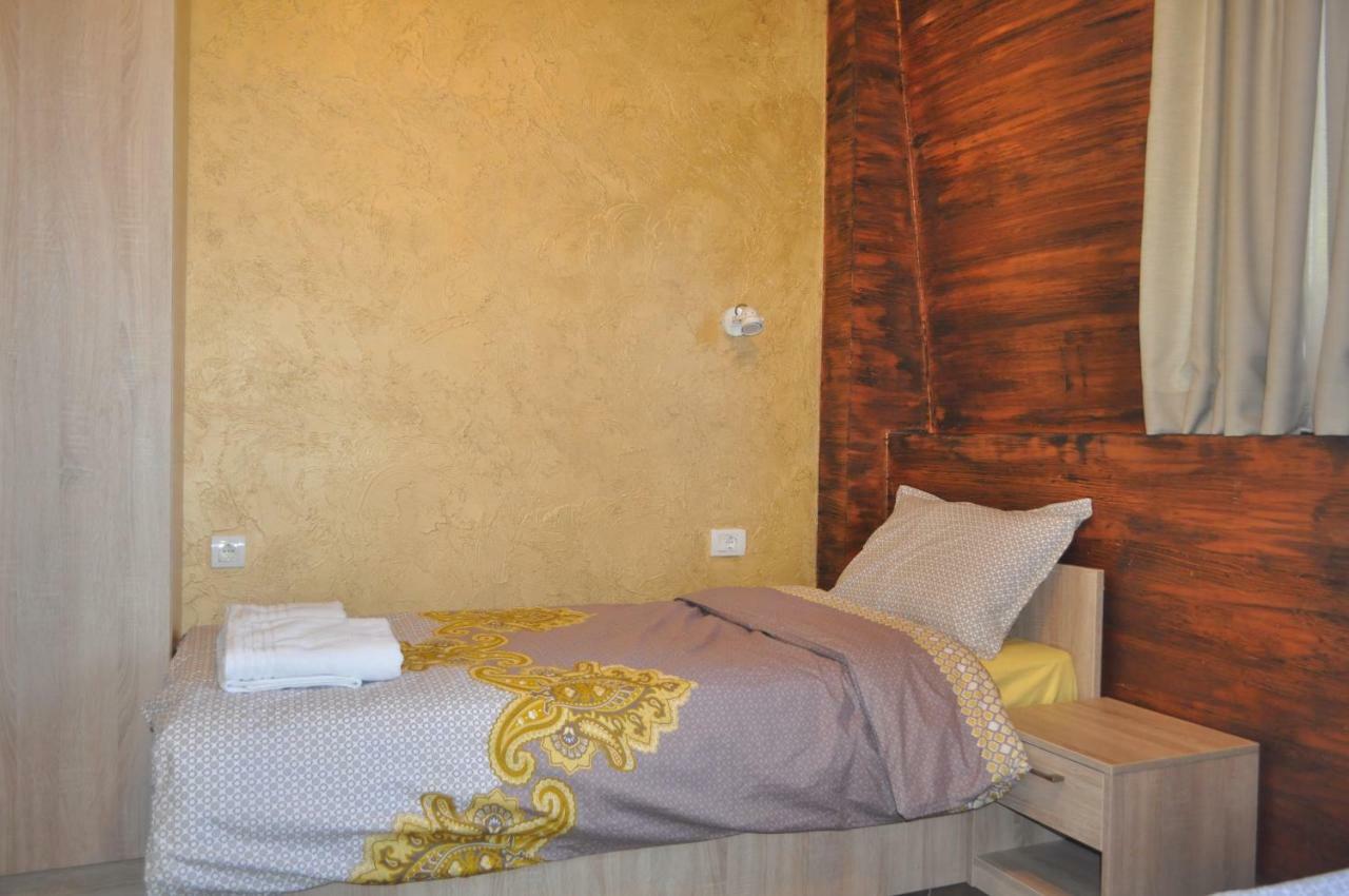 Каштел Pancevo Hotell Exteriör bild